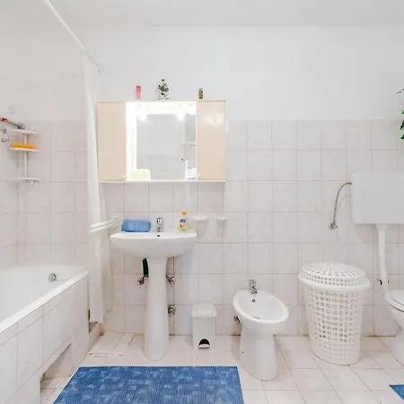 Apartman Sea Star - Three-bedroom With Pool And Sea View