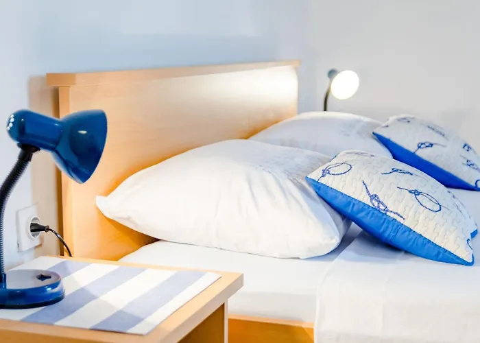 Sea Star - Three-bedroom With Pool And Sea View Trogir