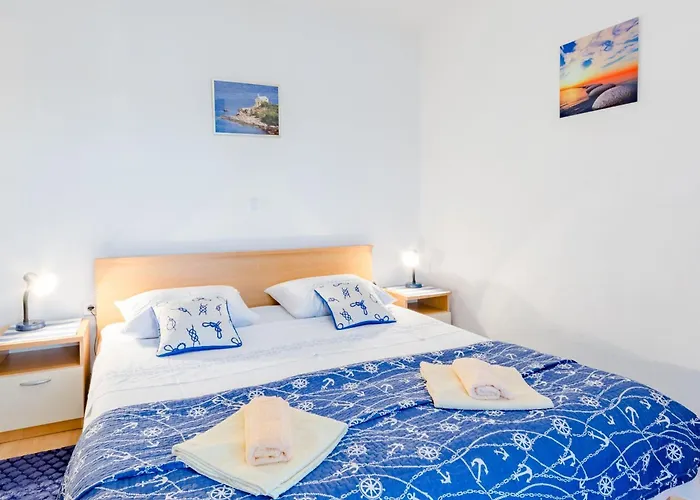 Appartement Sea Star - Three-bedroom With Pool And Sea View Trogir