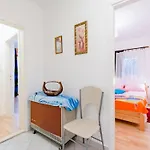 Sea Star - Three-bedroom With Pool And Sea View * Trogir